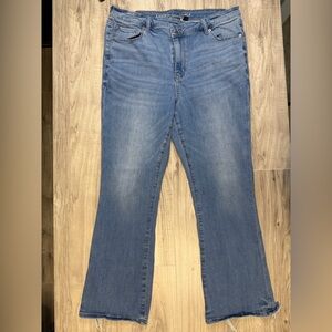 American Eagle Outfitters Blue Flare Jeans 14 extra short soft stretch